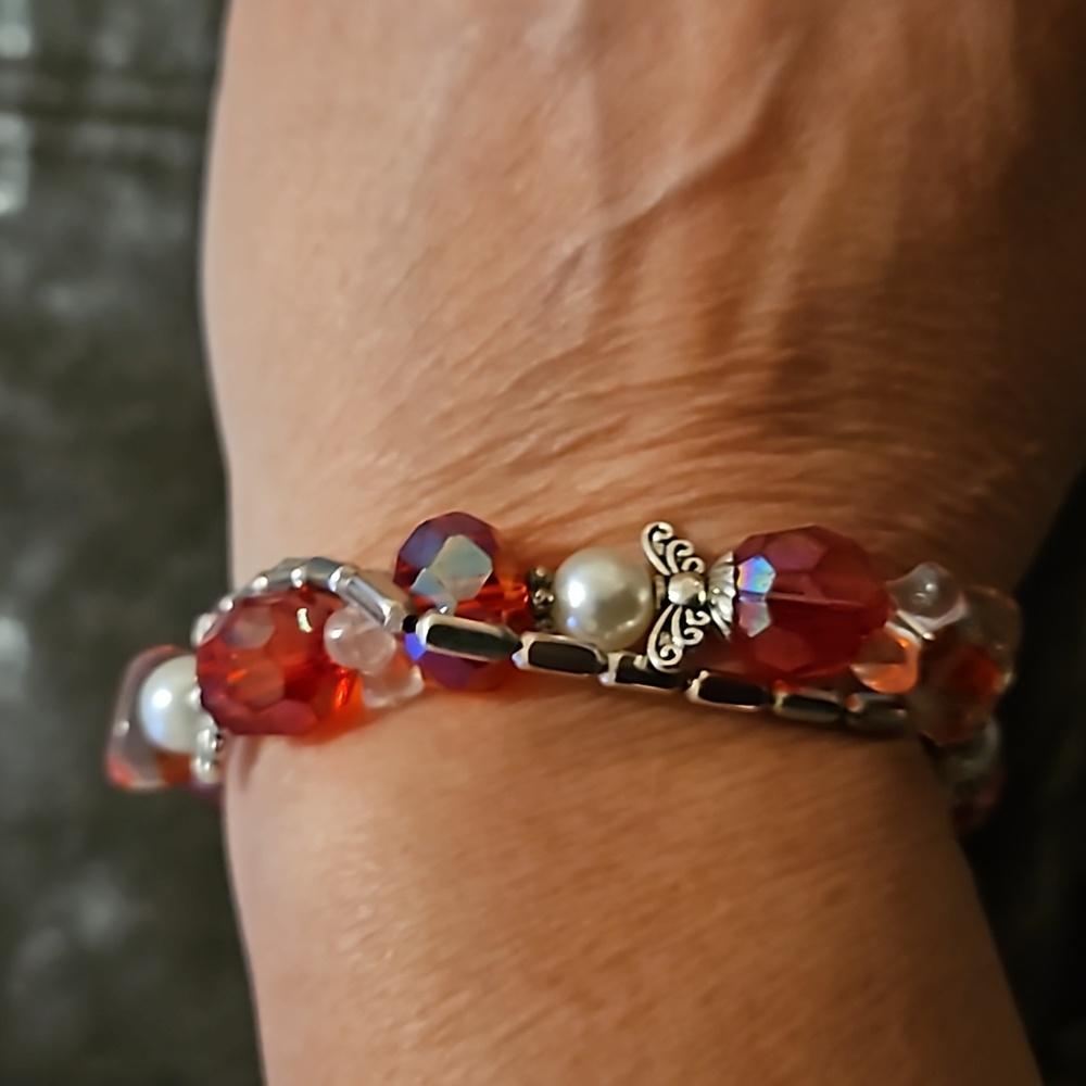 STRETCH BRACELETS set of 2 BUTTERFLY PEARLS
